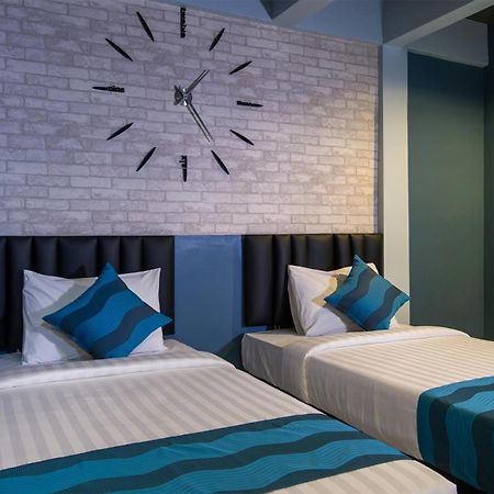 Хостел Amity Poshtel Краби Экстерьер фото